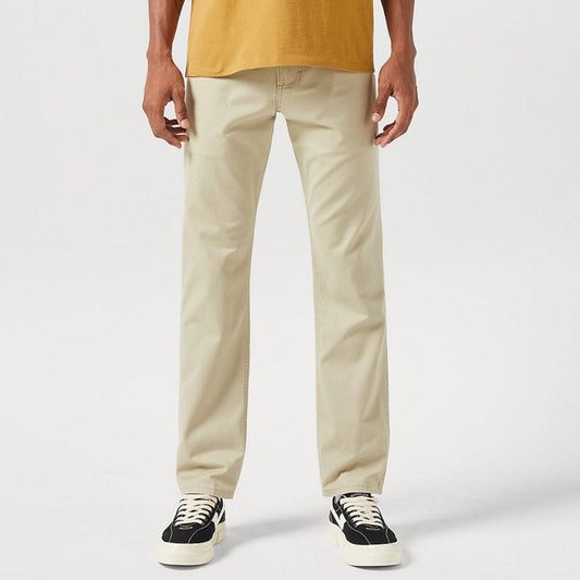 Light Khaki chino with a simple silhouette 5 pockets and tonal stitching.