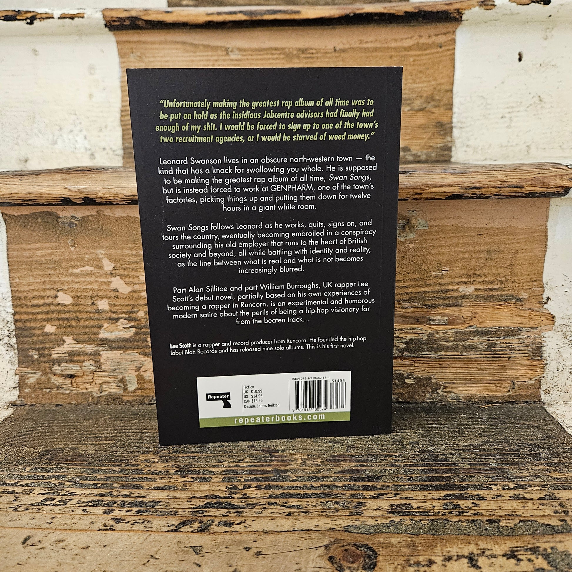 Back cover of Swan Song by Lee Scott