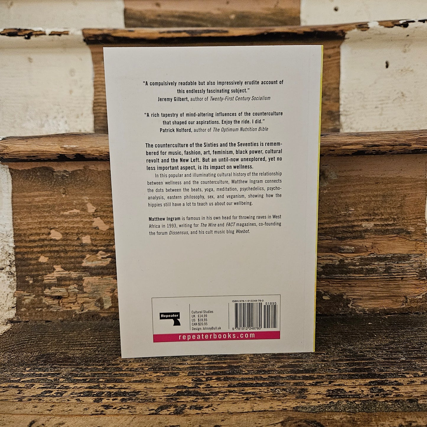 Back cover of Retreat - Matthew Ingram