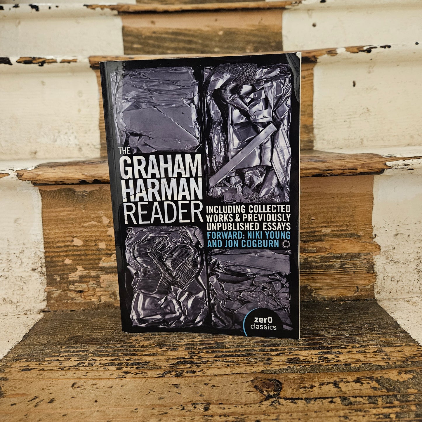 Front cover of The Graham Harman Reader