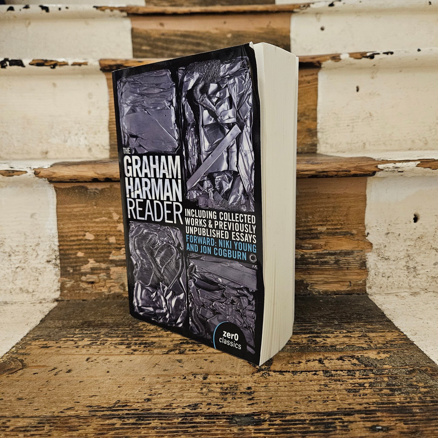Front cover of The Graham Harman Reader