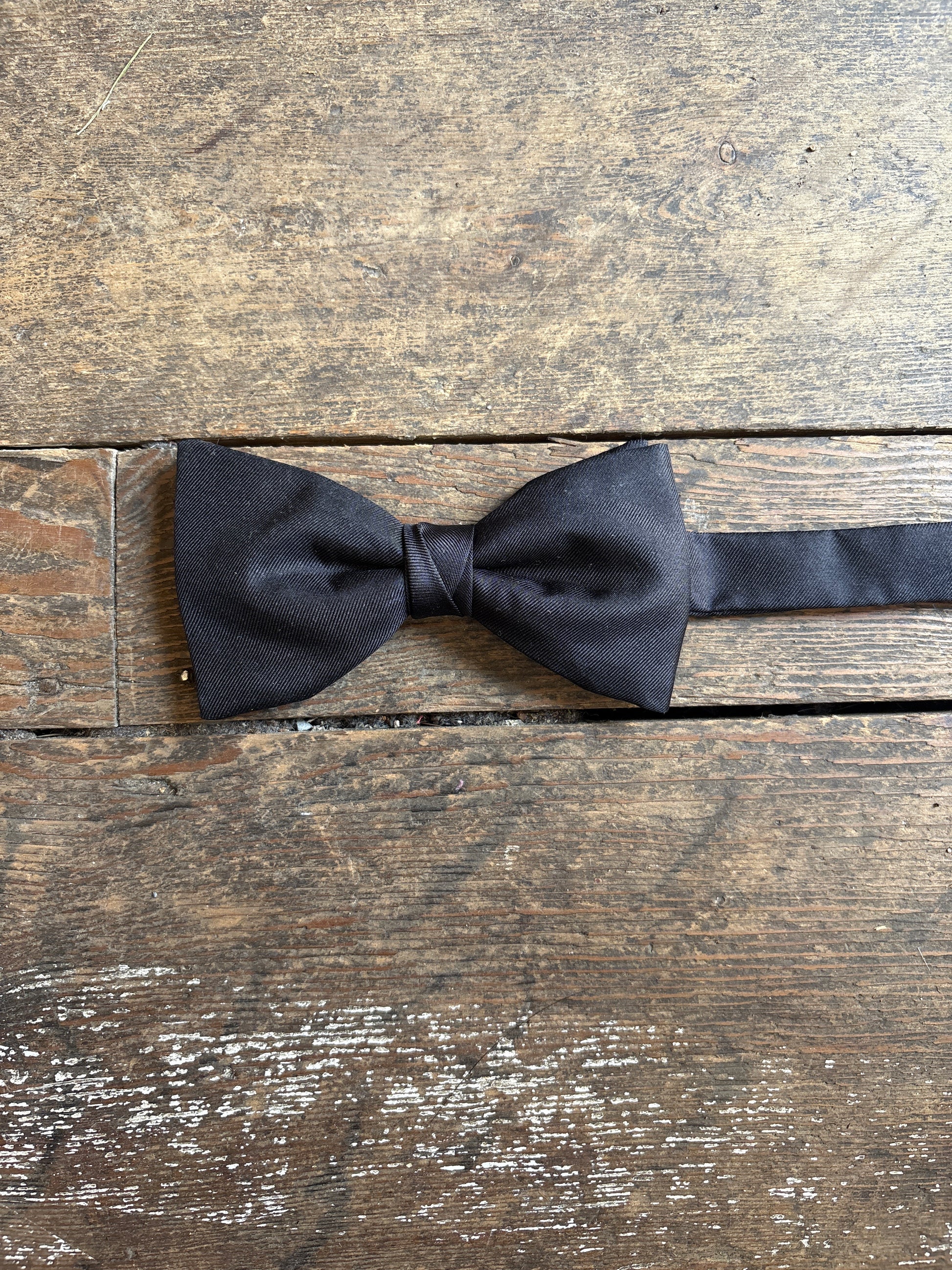 Fixed Bow Tie - Silk - Black - Regent Tailoring