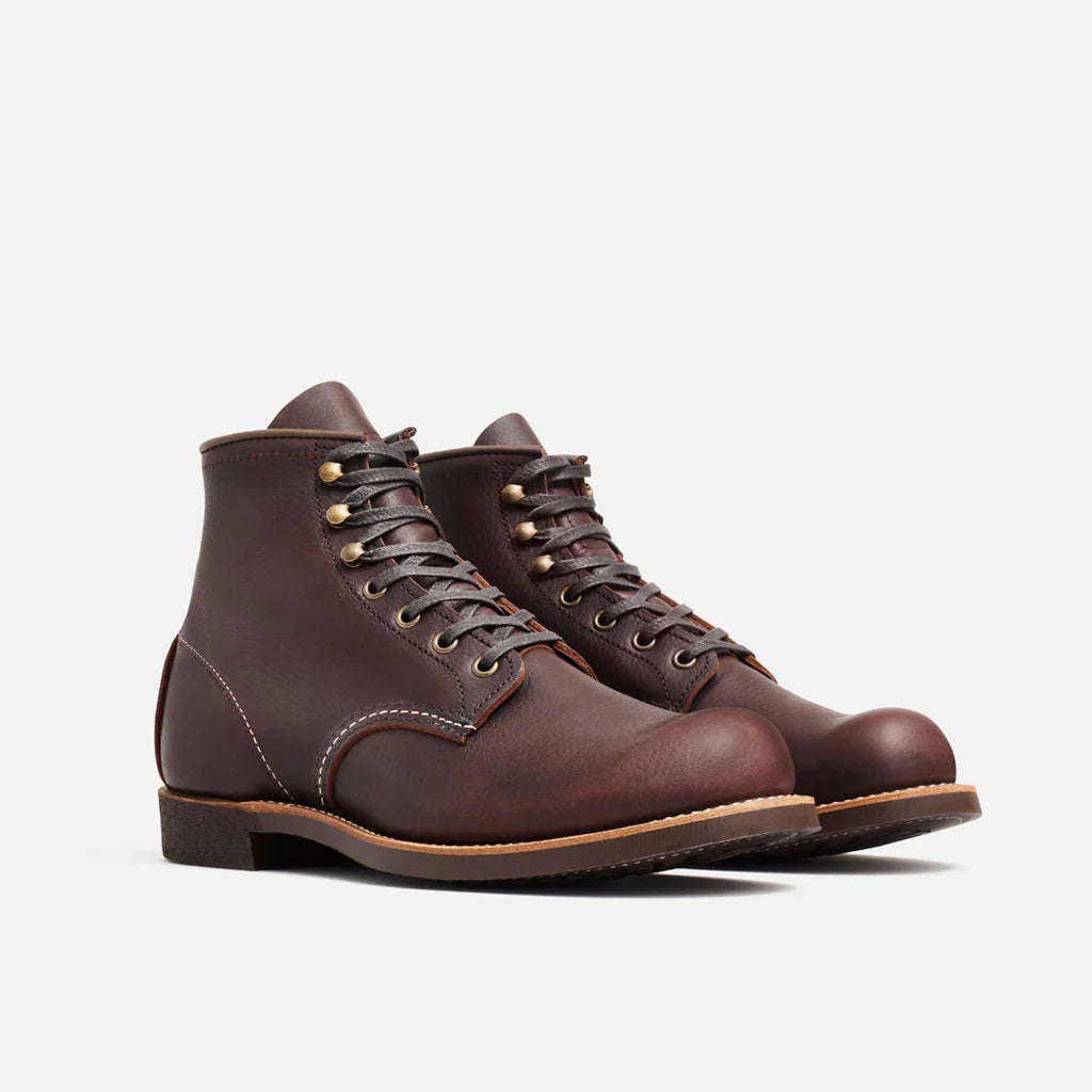 RED WING Blacksmith Boots 3340 in Briar are made with durable Briar Oil Slick Leather and feature a Vibram mini-lug outsole, triple stitch detail, and Goodyear Welt construction. 