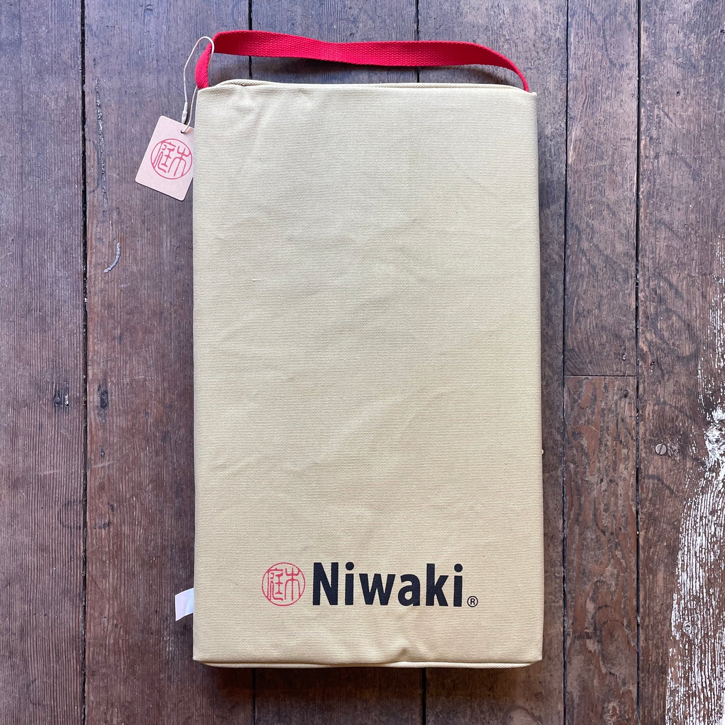 Niwaki - Water-Resistant Garden Kneeler / Knee Protector