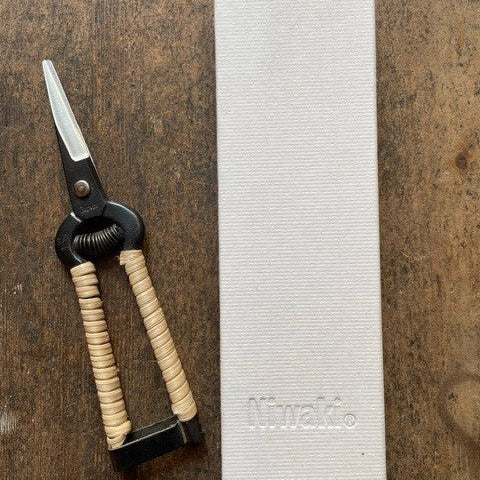 Niwaki Rattan Snips - Japanese Pruners