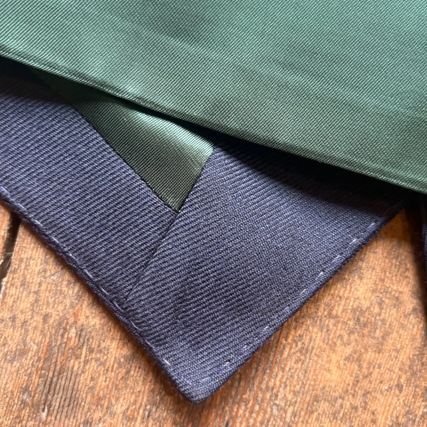 Regent - Lee Waistcoat – Emerald Green/ Navy Wool