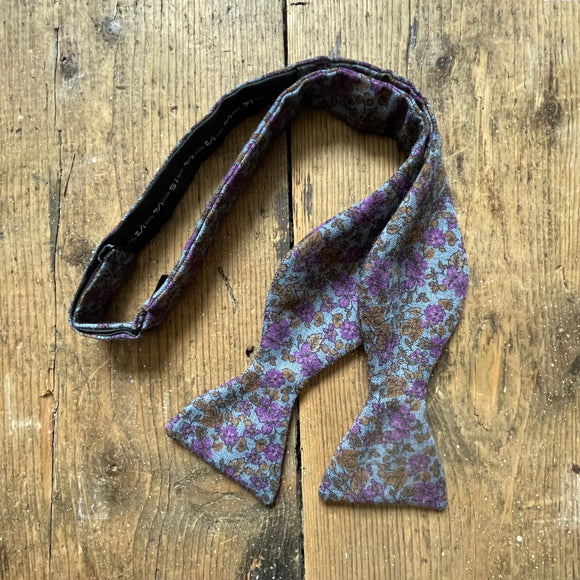Regent - Wool Bow Tie - Floral - Blue/Purple/Bronze