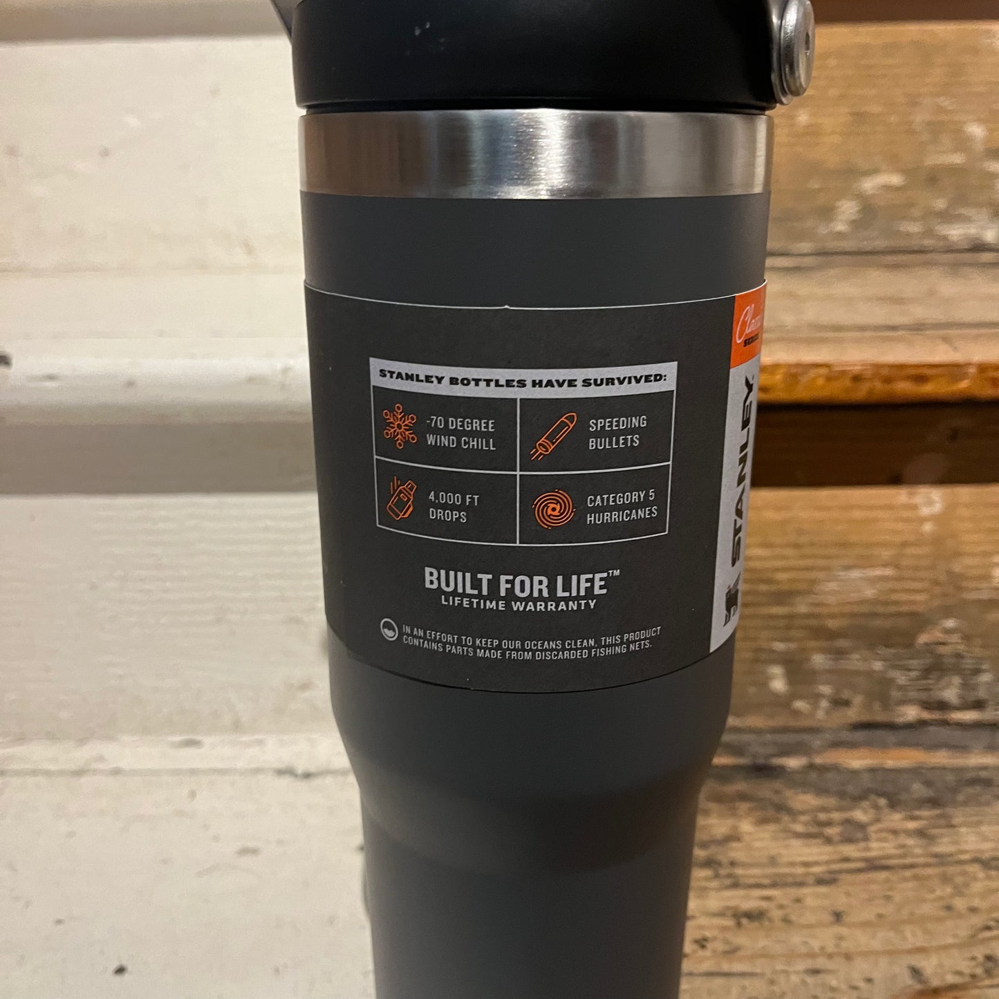 Stanley - Classic Iceflow Flip Straw Tumbler - Charcoal
