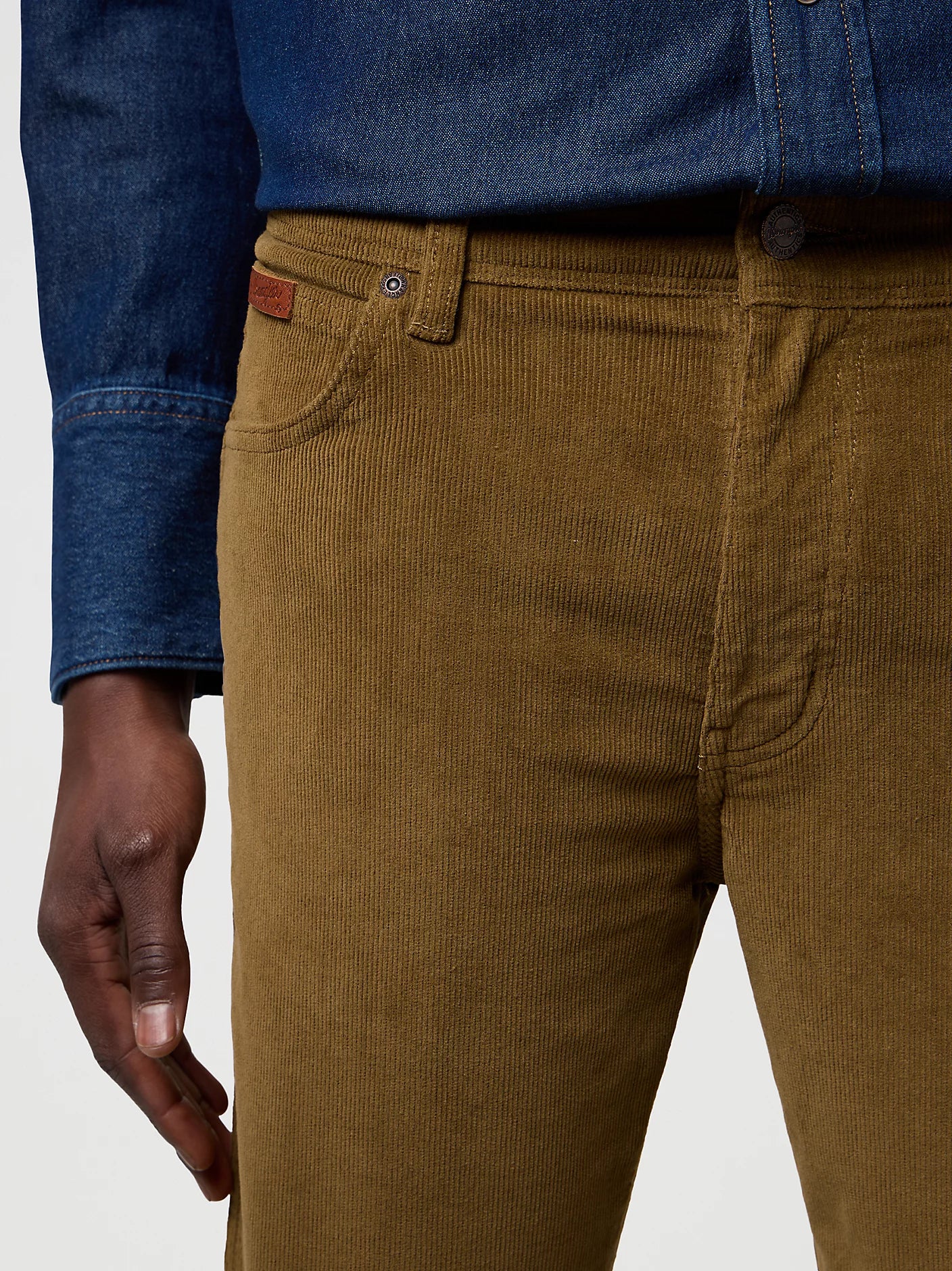 WRANGLER - Texas Corduroy Straight Pant - Kangaroo