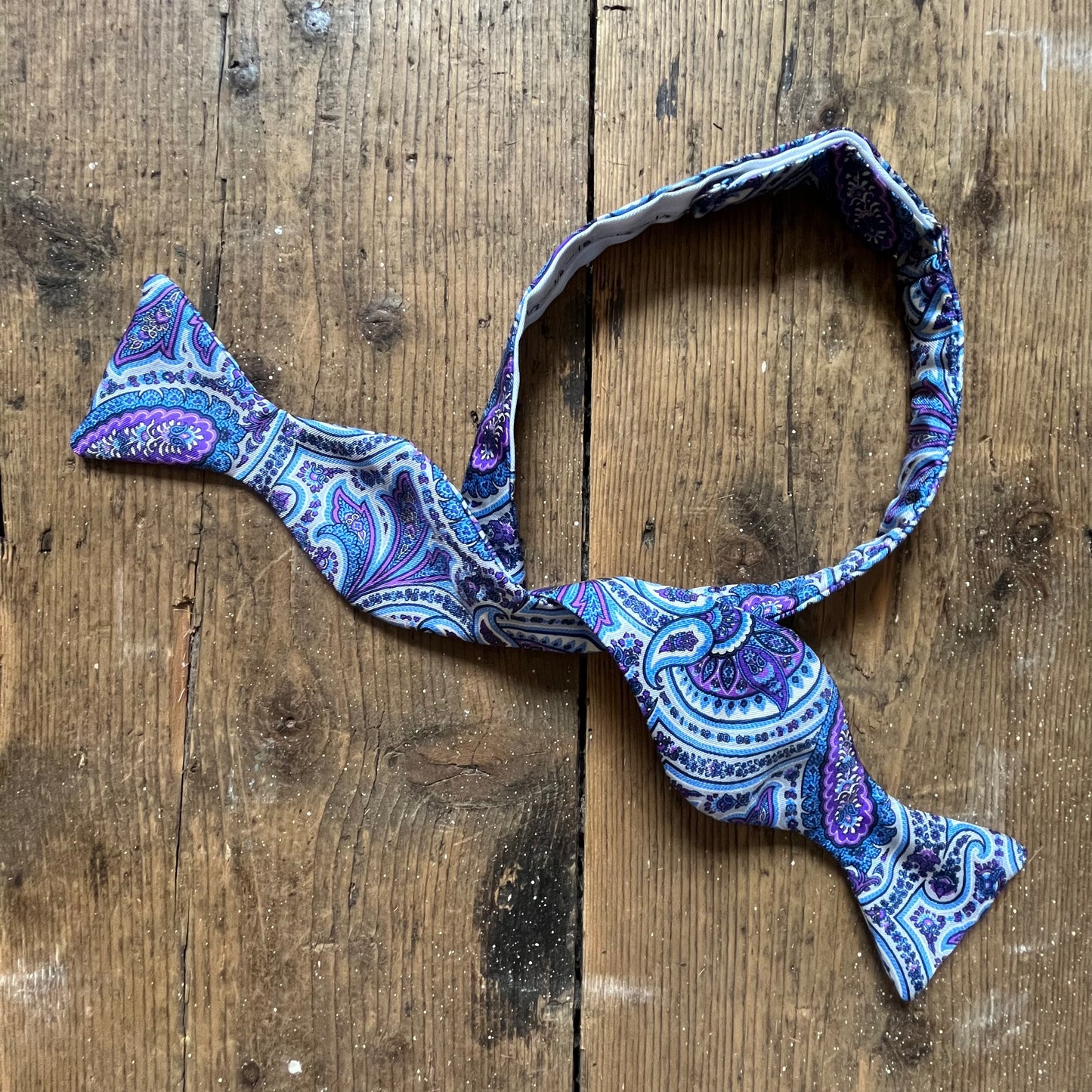 Regent - Silk Bow Tie - Paisley - Purple/Pale Blue