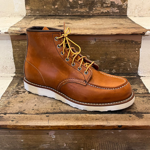 Red Wing moc toe boot in Oro Legact leather
