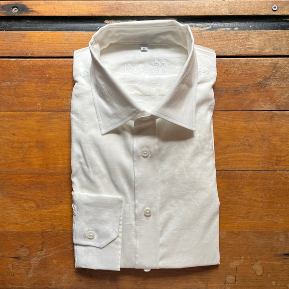 Ivory linen shirt with Kent collar