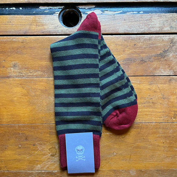 Regent cotton socks in navy and green stripes with contrasting burgundy toe and heel