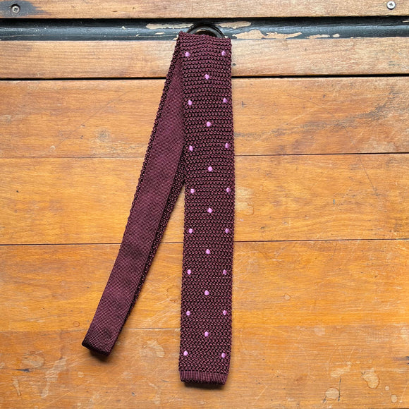 Regent - Knitted Silk Tie - Maroon with Pink - Spot - Regent Tailoring