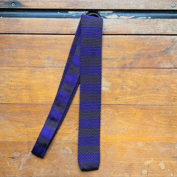 Regent knitted silk tie in purple and raisin stripes