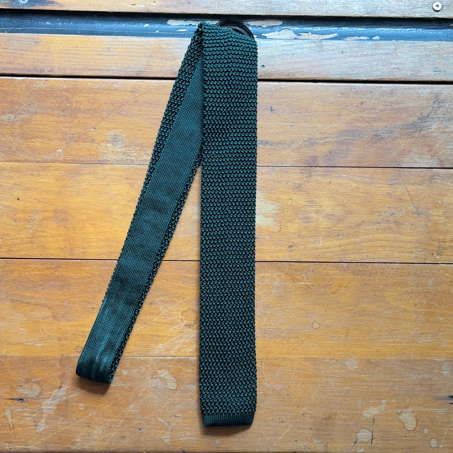 Regent knitted bottle green silk tie