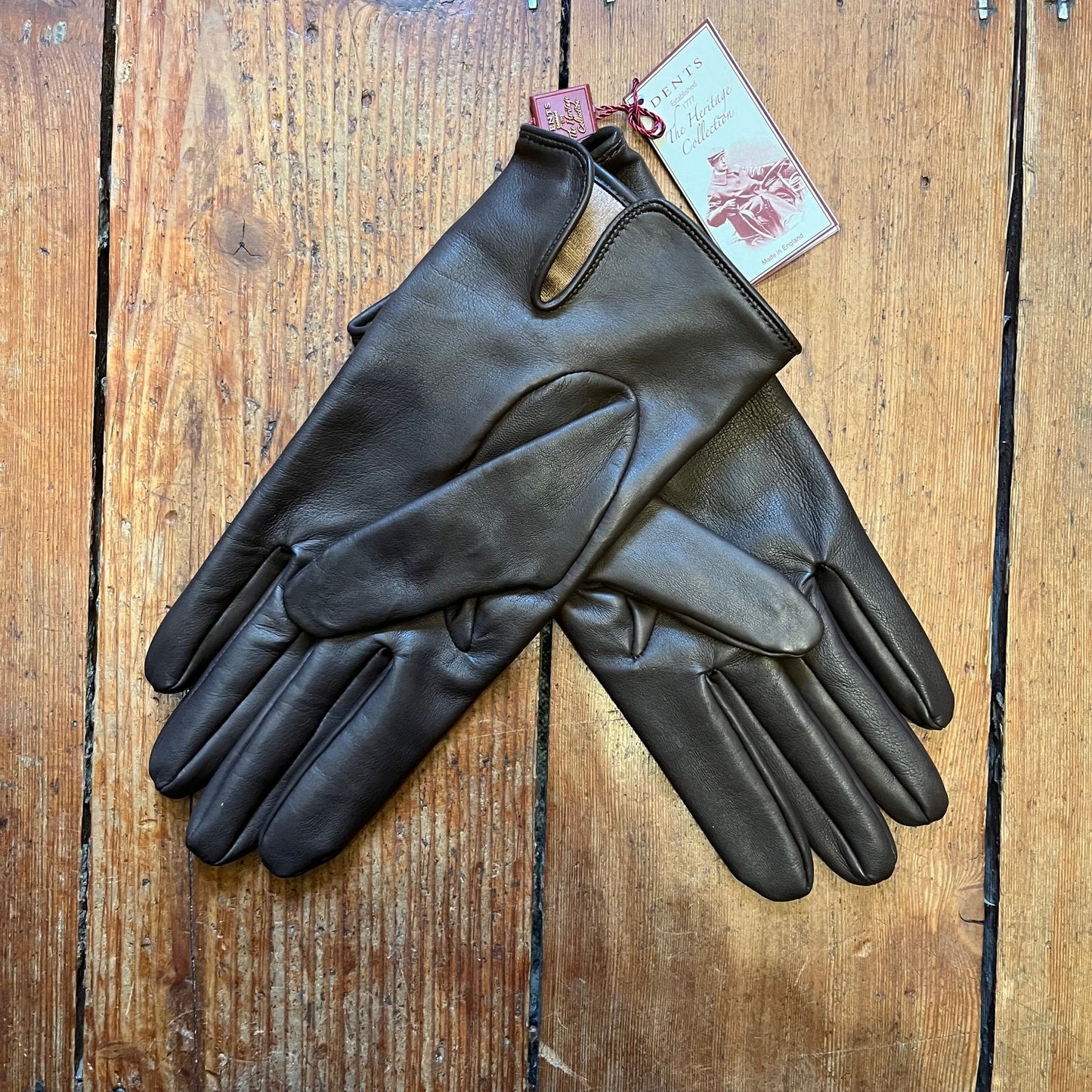 DENTS - Berkeley-  Heritage Three Point Silk Lined Leather Gloves - Highway Tan