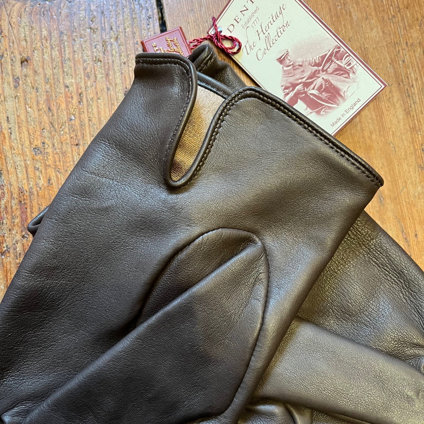 DENTS - Berkeley - Heritage Three Point Silk Lined Leather Gloves - Brown