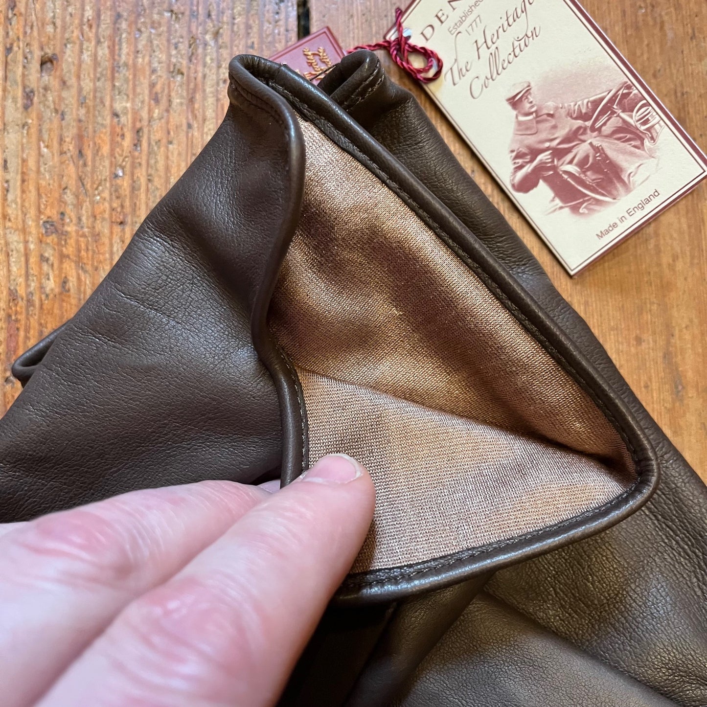 DENTS - Berkeley - Heritage Three Point Silk Lined Leather Gloves - Brown