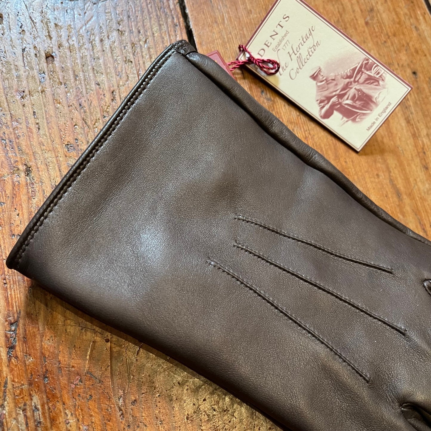 DENTS - Berkeley - Heritage Three Point Silk Lined Leather Gloves - Brown