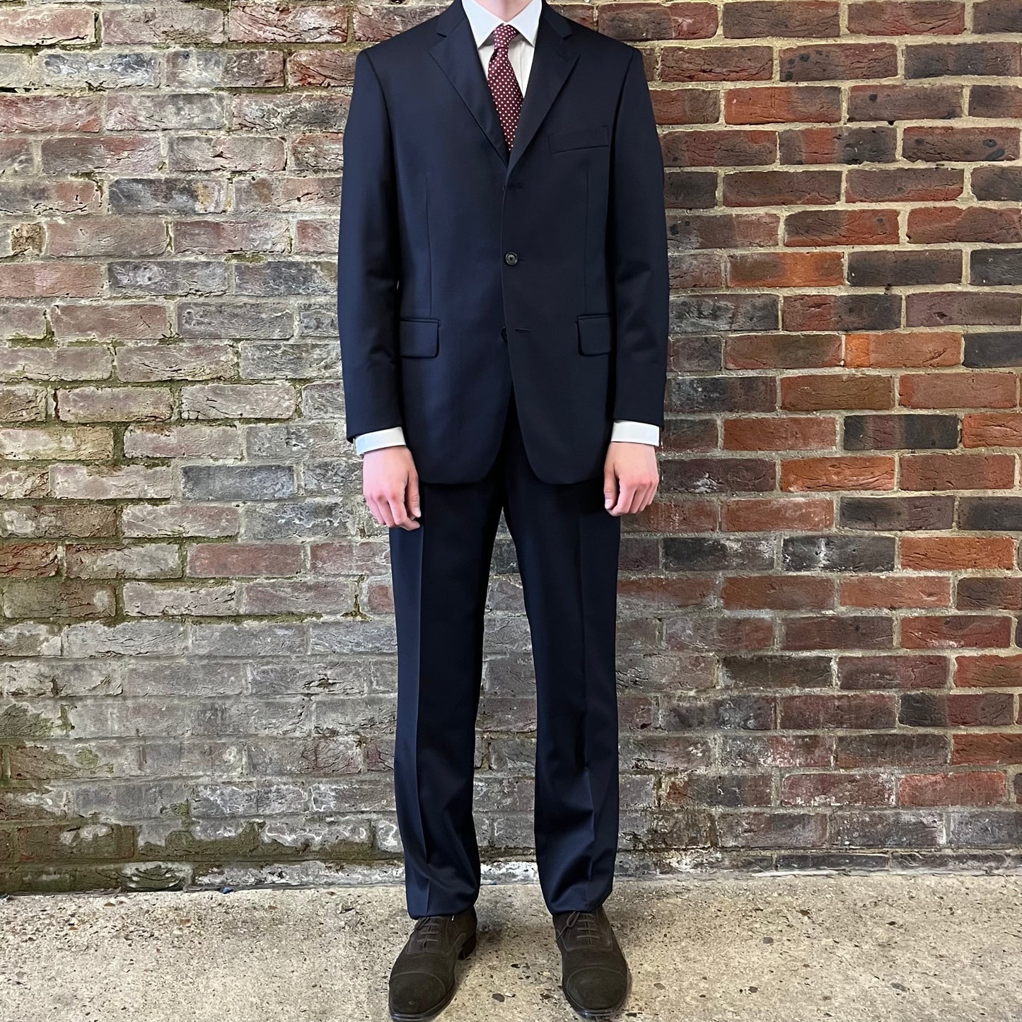 regent 'James' navy three button suit