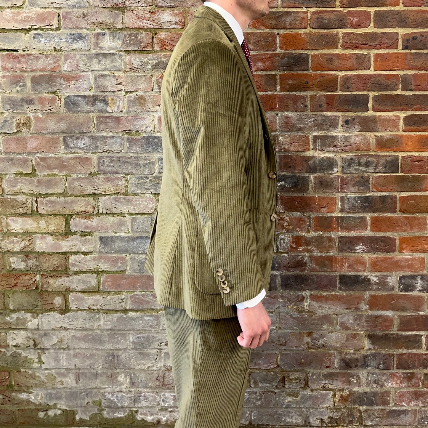 Regent 'Terrence' two button corduroy green suit - side