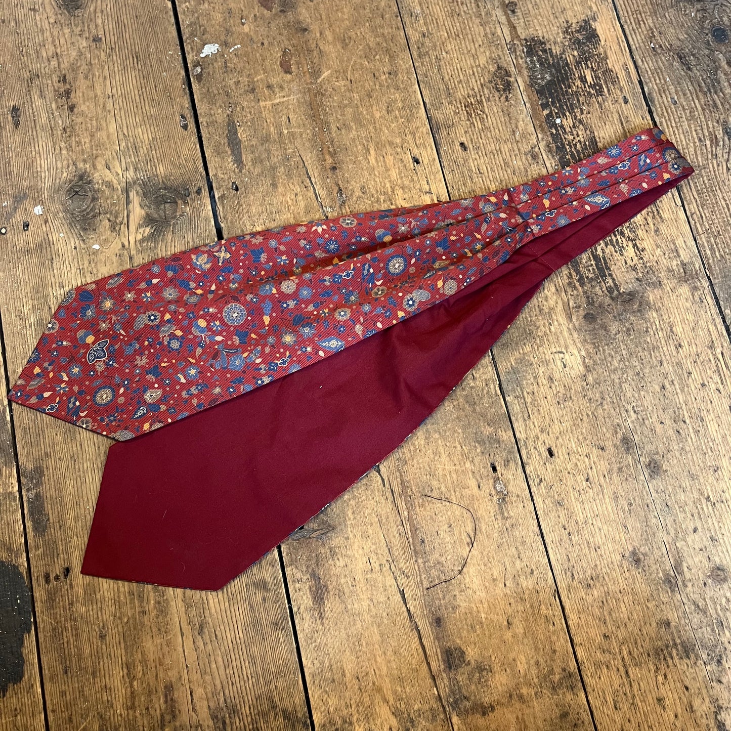 Burgundy tie with flowers