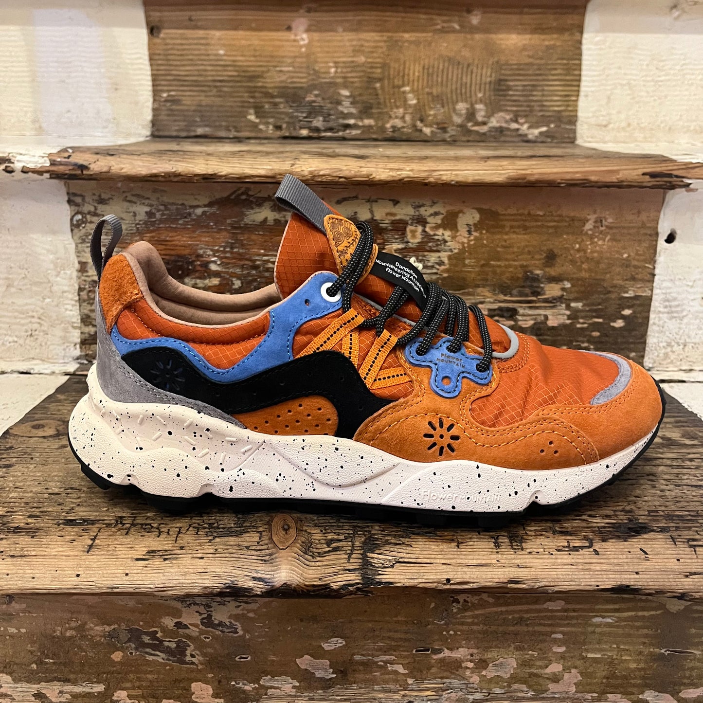 Flower Mountain - Yamano 3 Man Suede - Warm Coral/ Deep Blue/ Black