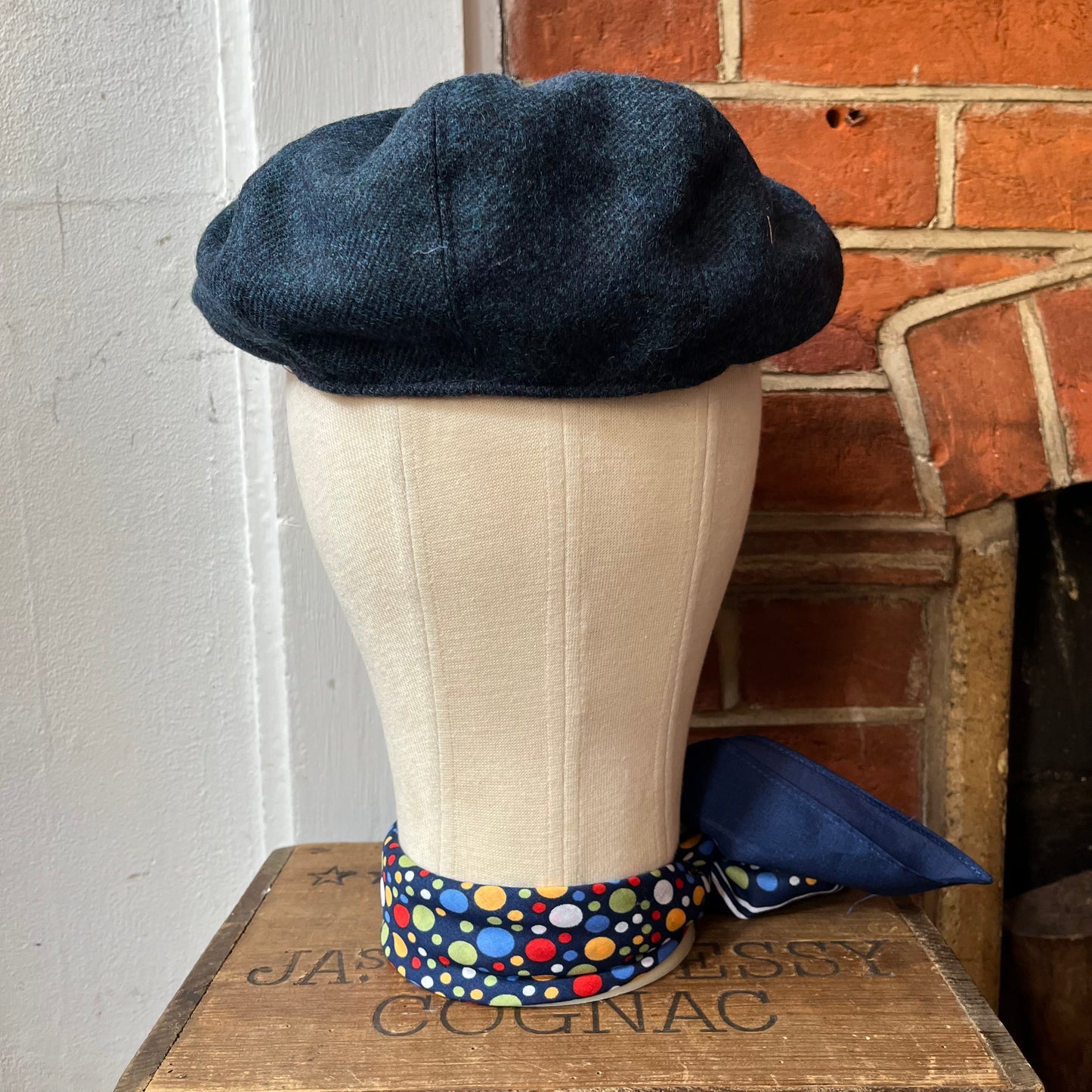 Regent - Baker Boy - Abraham Moon Peacock Blue Tweed with Light Blue Thistle Fleck