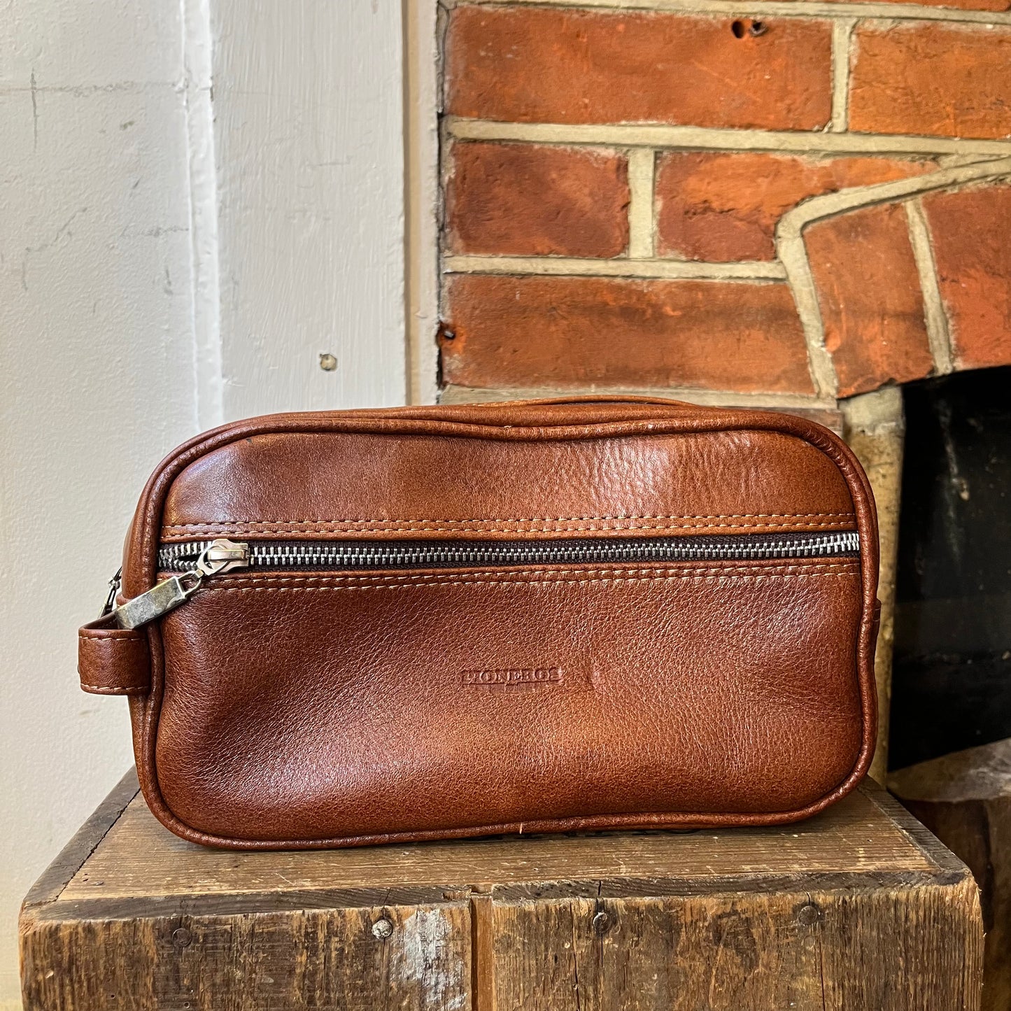 Pioneros - Leather Wash Bag - Brown