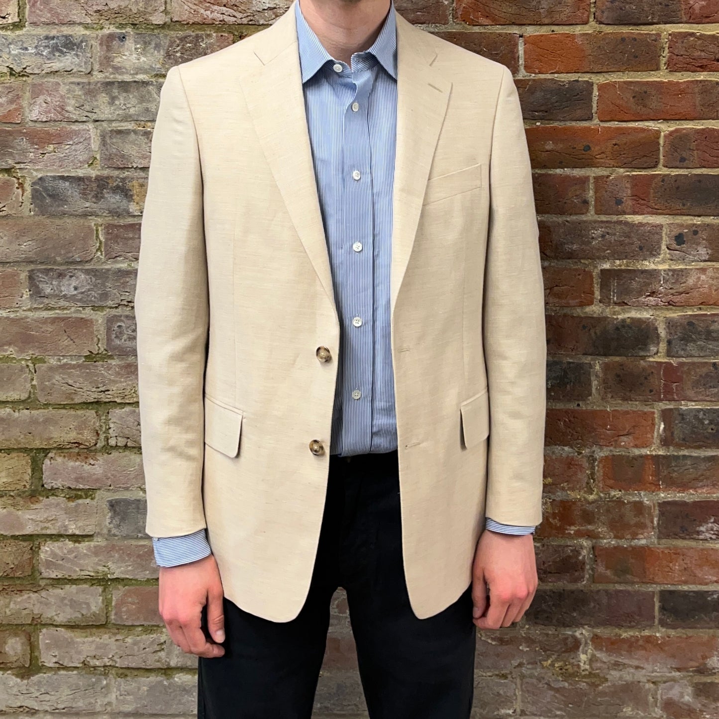 Regent 'George' wool and linen herringbone stone coloured jacket - open button