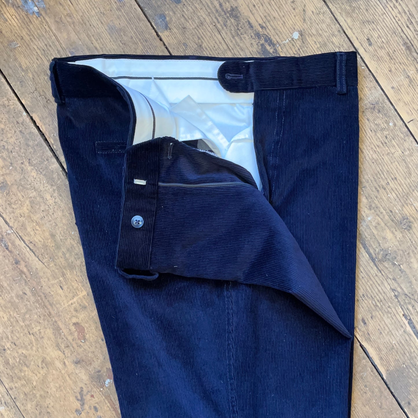 Regent - 'Antoine' Trousers - Navy Pin Corduroy