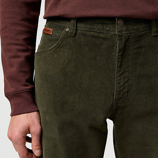 WRANGLER - Texas Corduroy Slim Pant - Forest Night