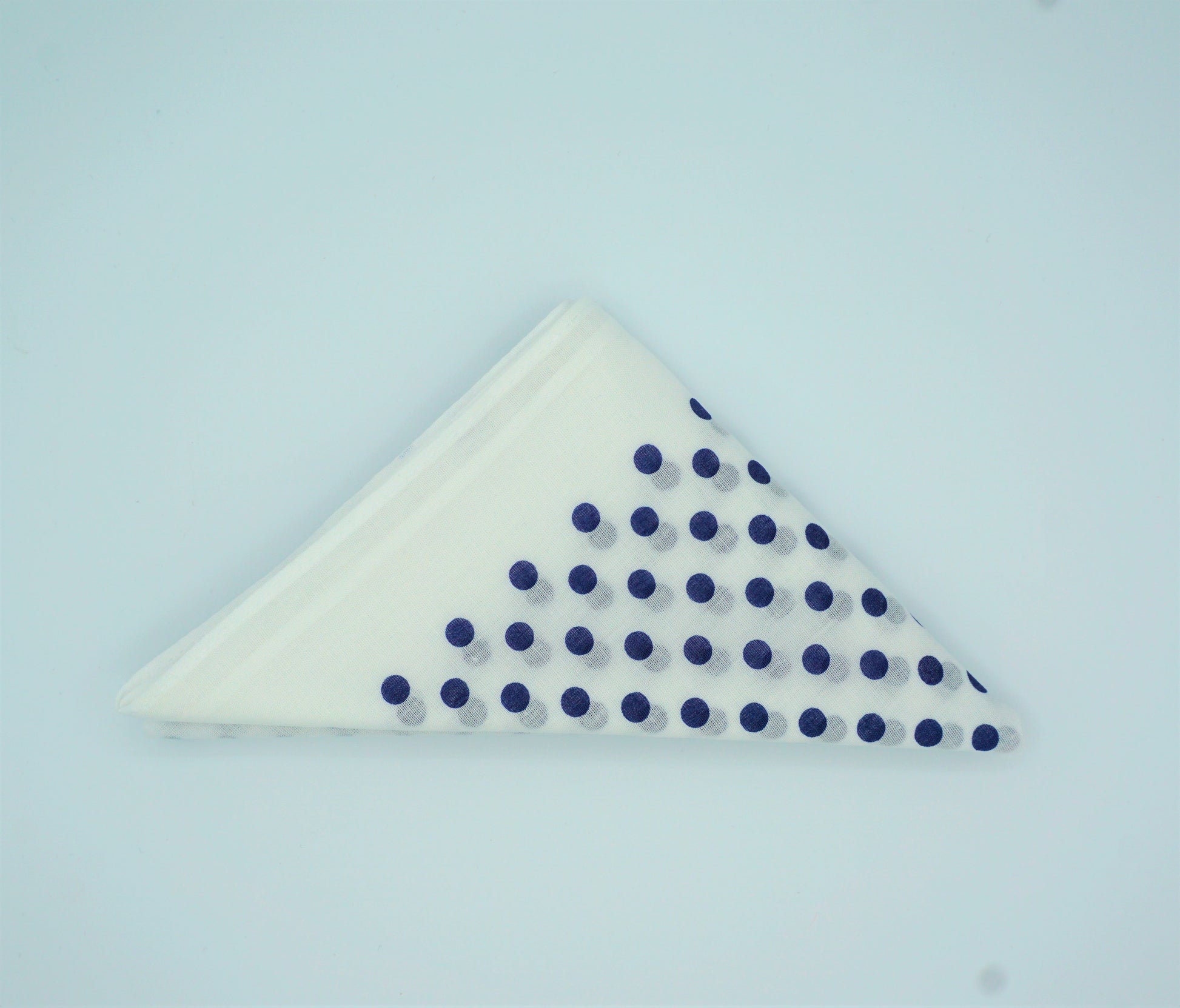 100% soft, durable cotton handkerchief-bandana by Regent, made in Italy to the finest quality and highest degree.