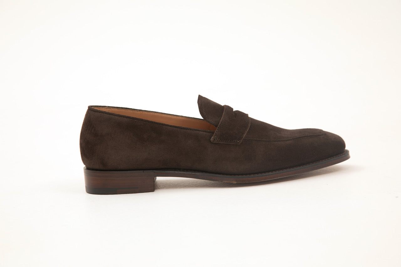 Brown plough suede split-toe loafers from Heritage indie designer Regent, featuring hand-stitched composition and UK-made kudos.