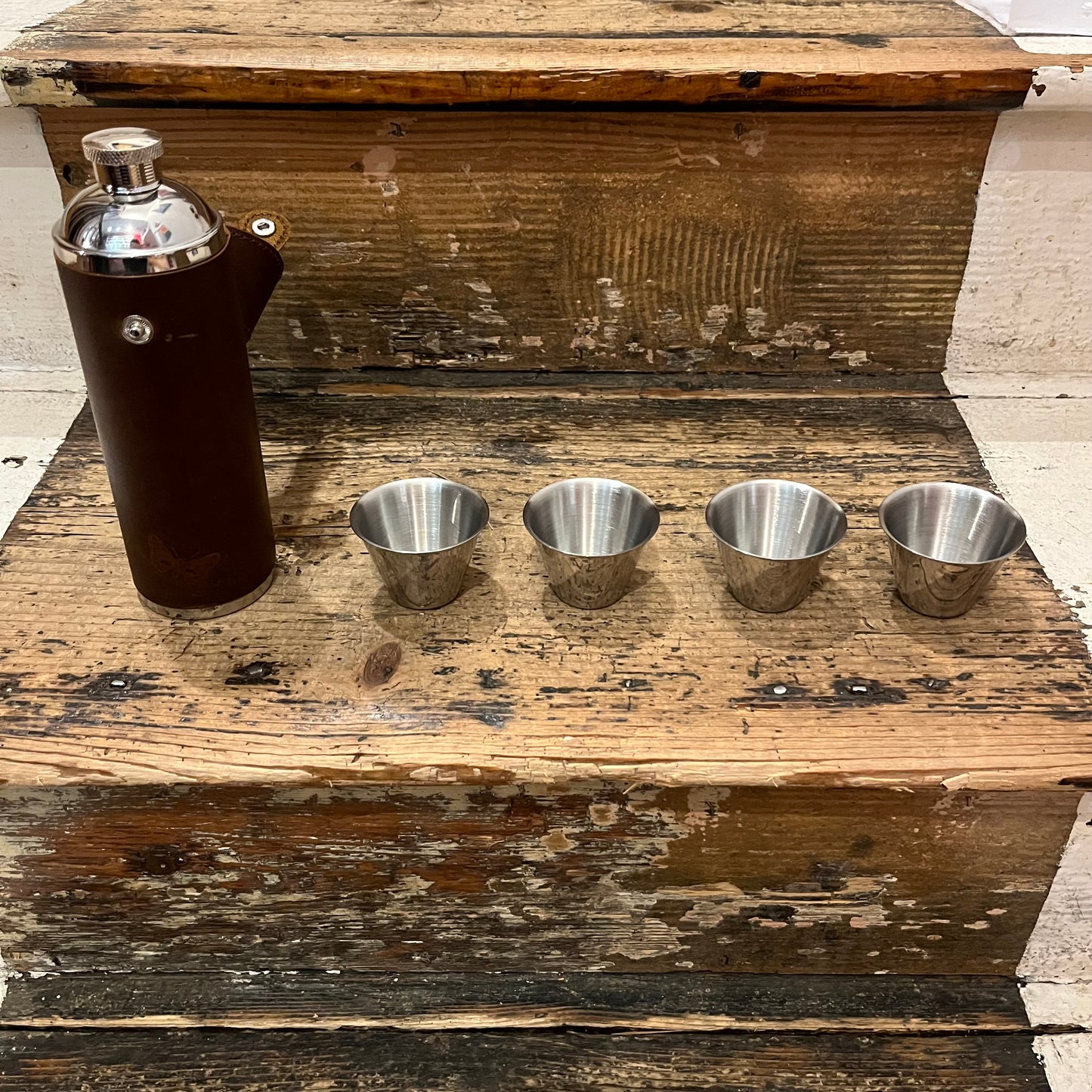 Regent - 10oz 4 Cup Flask - Country Pursuits - Waxed Leather - Brown