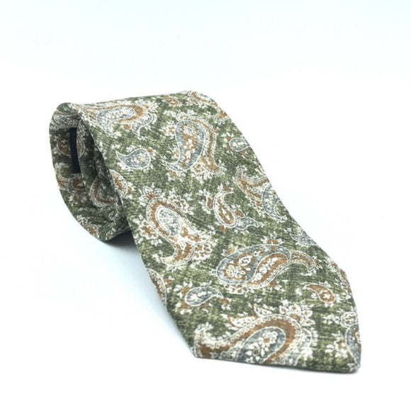 Luxury linen tie featuring a unique gold-edged paisley on a forest green background. Perfect for weddings, special occasions and parties. 