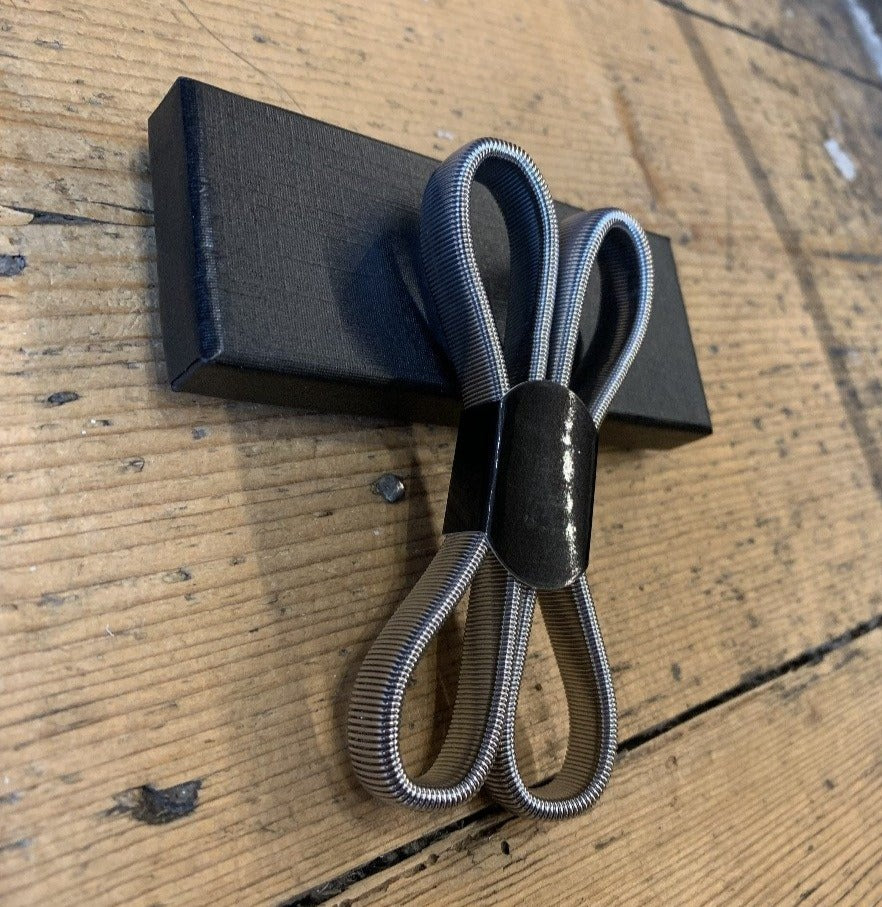 Nickel plated arm bands by Heritage British designer Regent, featuring comfortable, sturdy weight and feel.