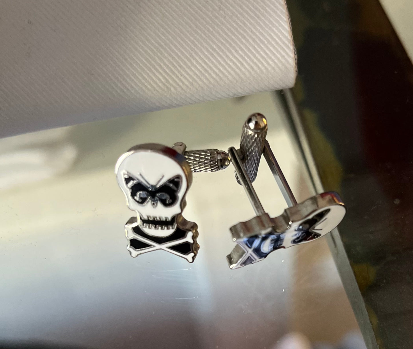 Regent Cufflinks - Regent Skull with Butterfly - Regent Tailoring