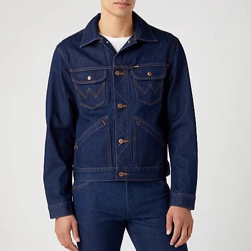 Dark denim western style jacket. Four button opening. Two breast pockets with zigzag stitching and two angled hip pockets.