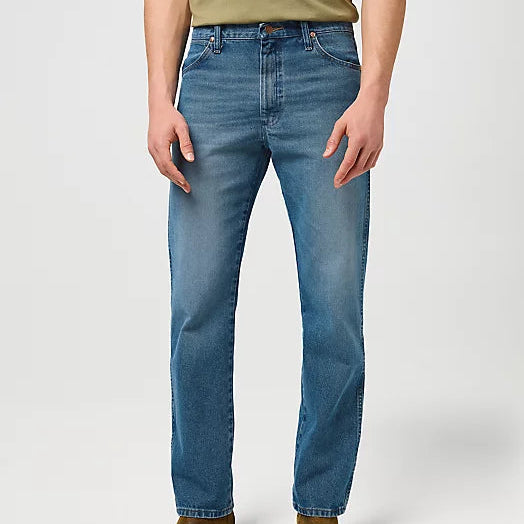Light blue cowboy cut jeans
