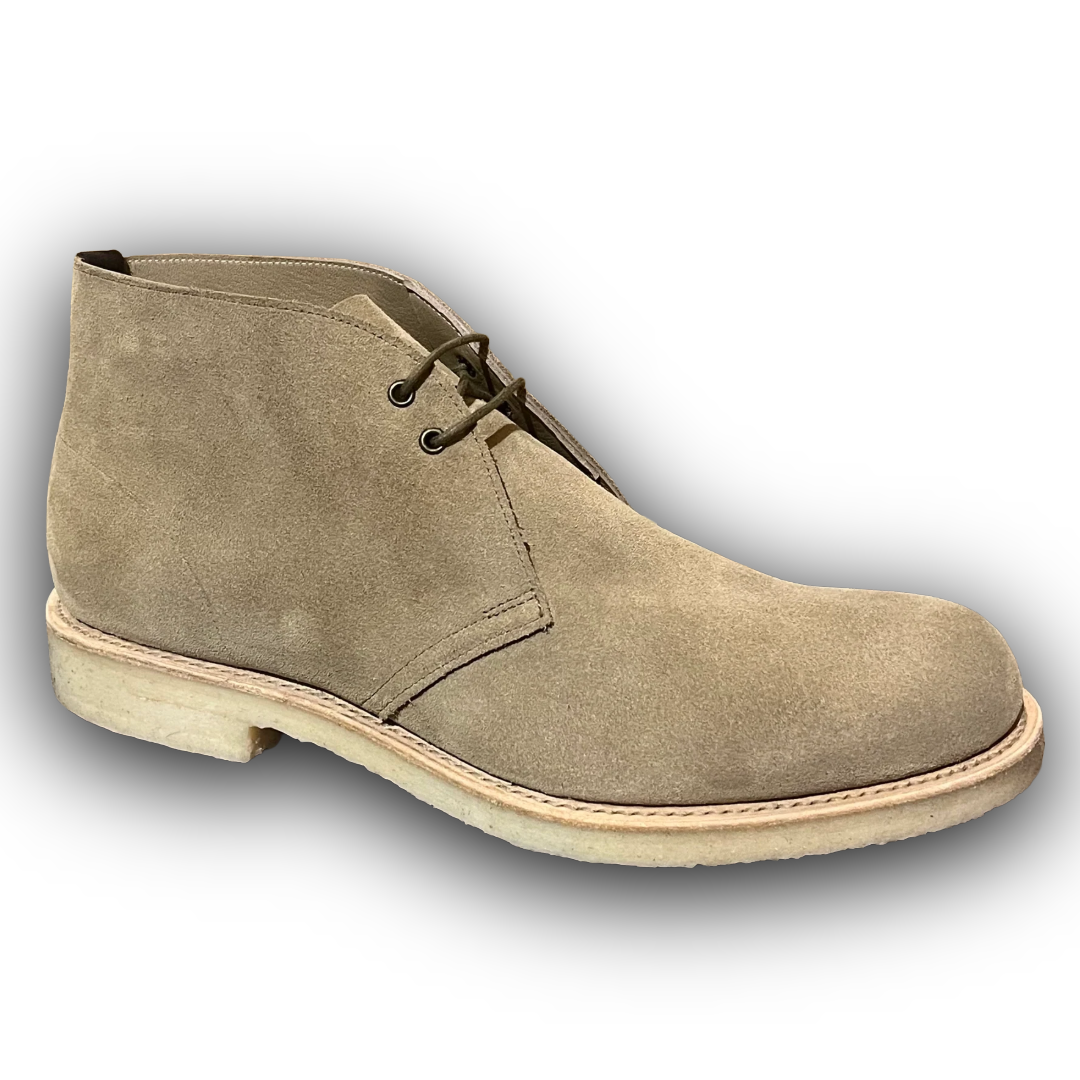 Crepe desert boot from regent in a khaki suede 