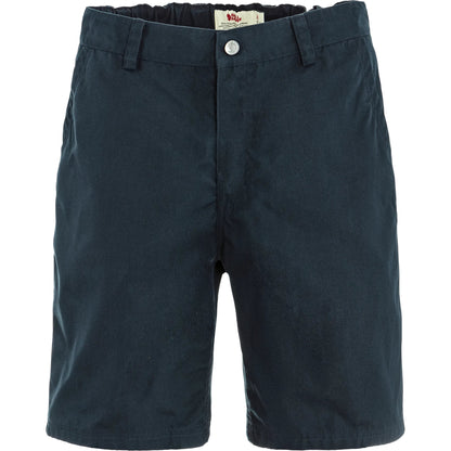 Fjallraven Navy vardag shorts Made from durable G-1000 in recycled polyester and organic cotton.
Relaxed fit that allows for plenty of freedom of movement.
Elasticated section at the back of the waist for enhanced fit and comfort. Sold at Regent in Salisbury