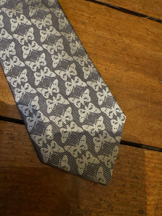 Regent - Woven Silk Tie - Light Grey Butterflies