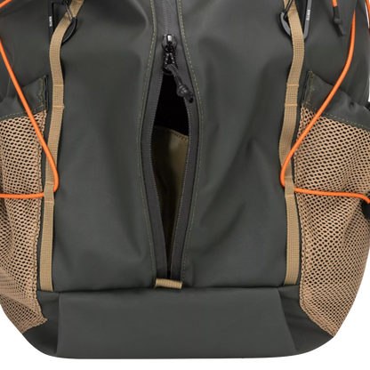 Close up of the elliker technical bag 