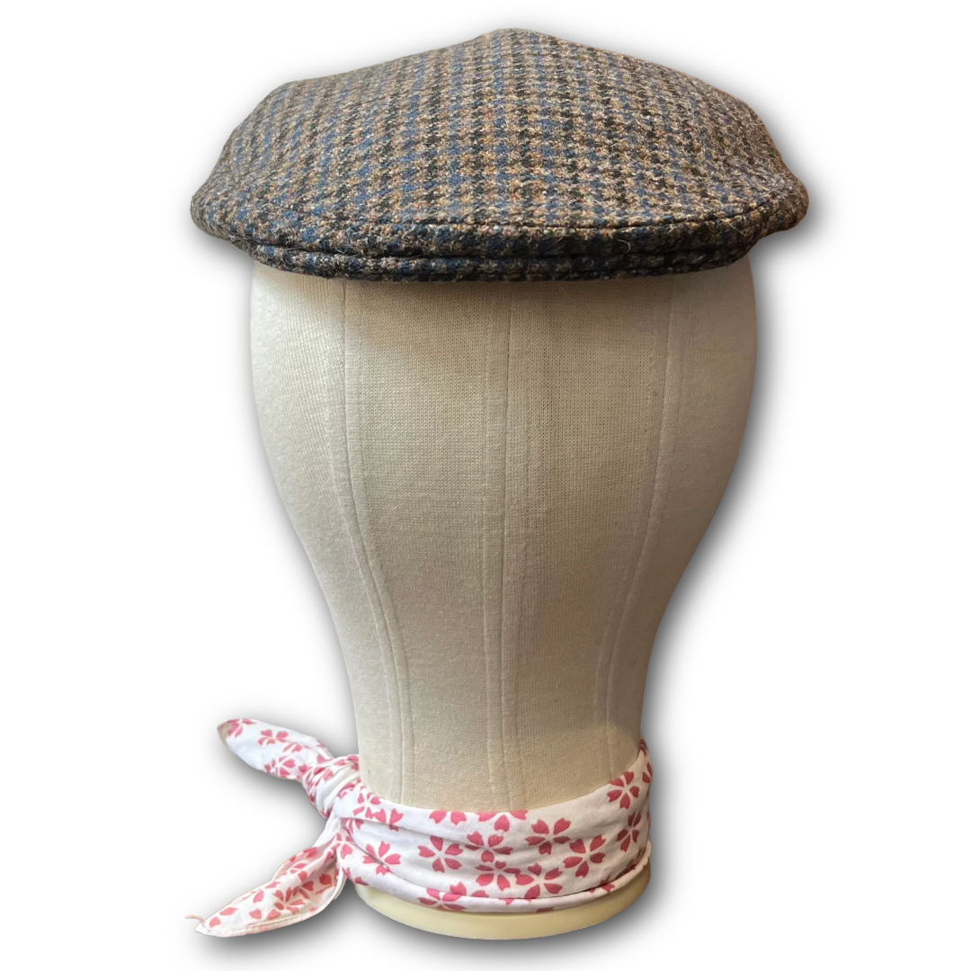 Blue and green houndstooth flat cap