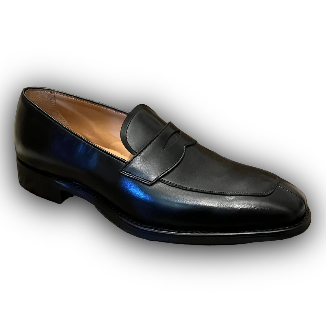 Plot toe penny loafer in black calf leather