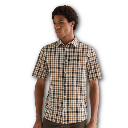 Wrangler - Regular Short Sleeve One Pocket Shirt - Golden Wheat
