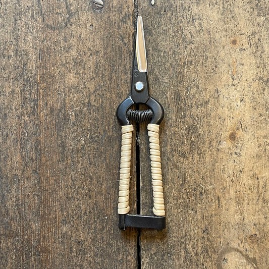 Niwaki Rattan Snips - Japanese Pruners