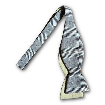 Regent - Wool Bow Tie - Prince of wales